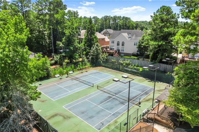 3302 Lantern Coach NE Lane, Roswell, GA 30075