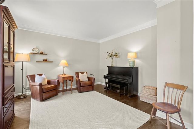 3302 Lantern Coach NE Lane, Roswell, GA 30075