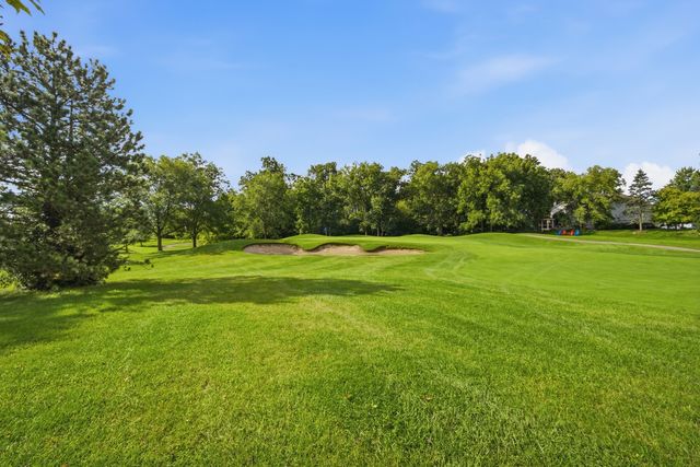 3064 N Southern Hills Drive, Wadsworth, IL 60083