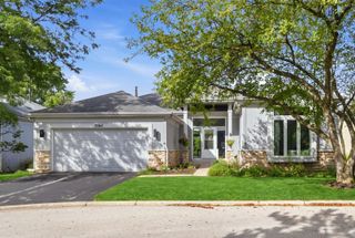 3064 N Southern Hills Drive, Wadsworth, IL 60083