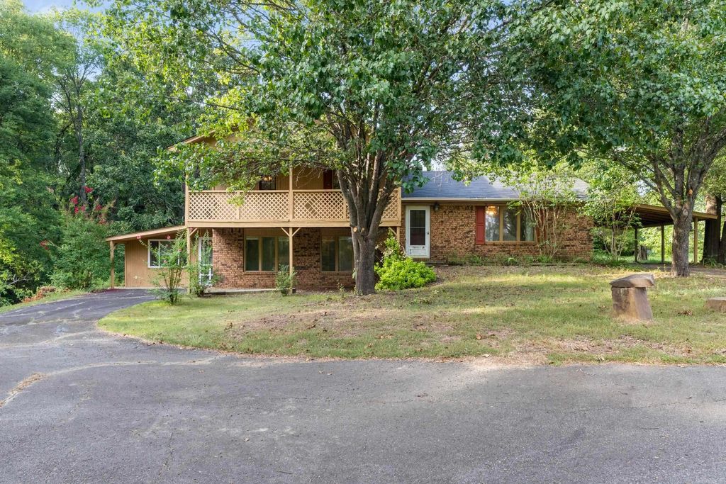 45 E Pleasant Valley Road, Greenbrier, AR 72058