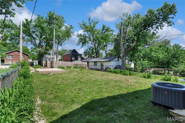 1024 Yale Avenue, Richmond Heights, MO 63117
