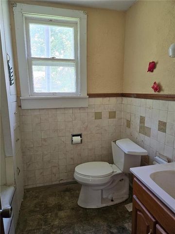 117 Pacific Avenue, Osawatomie, KS 66064