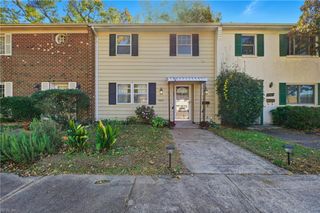 4505 Saint John CT, Virginia Beach, VA 23455