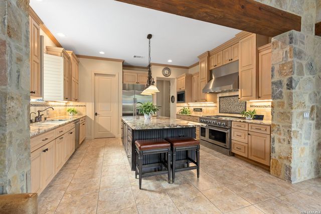 50 Muirfield, Boerne, TX 78006