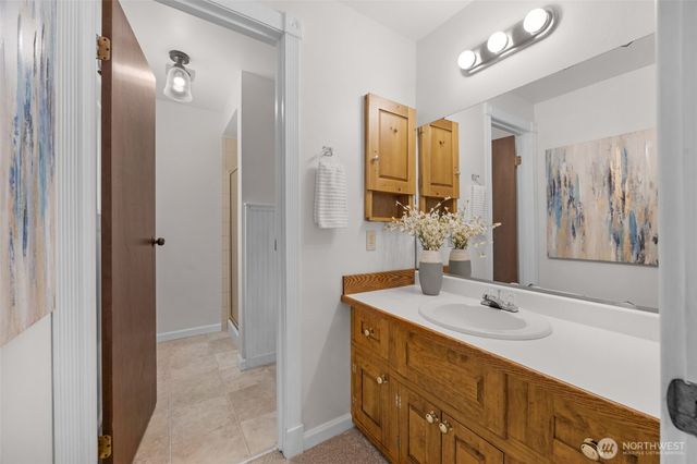 19524 53rd Avenue NE, Lake Forest Park, WA 98155
