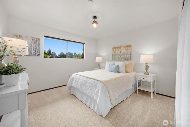 19524 53rd Avenue NE, Lake Forest Park, WA 98155