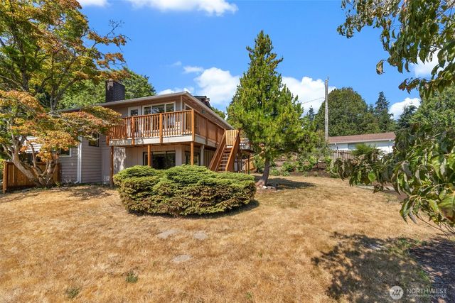 19524 53rd Avenue NE, Lake Forest Park, WA 98155