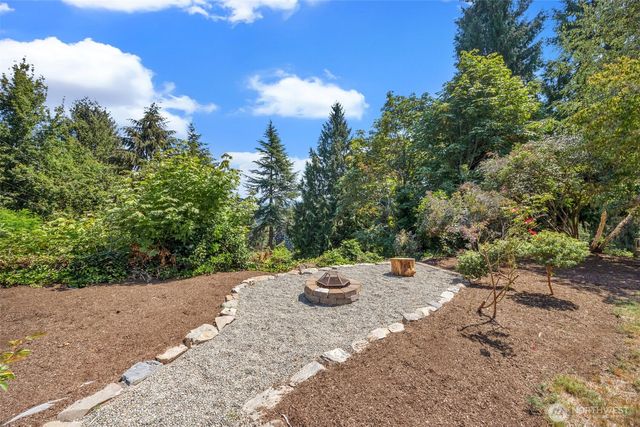 19524 53rd Avenue NE, Lake Forest Park, WA 98155