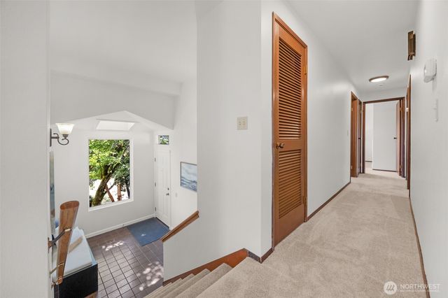 19524 53rd Avenue NE, Lake Forest Park, WA 98155