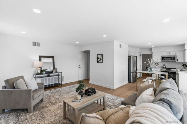 4614 La Cuenta Dr., San Diego, CA 92124