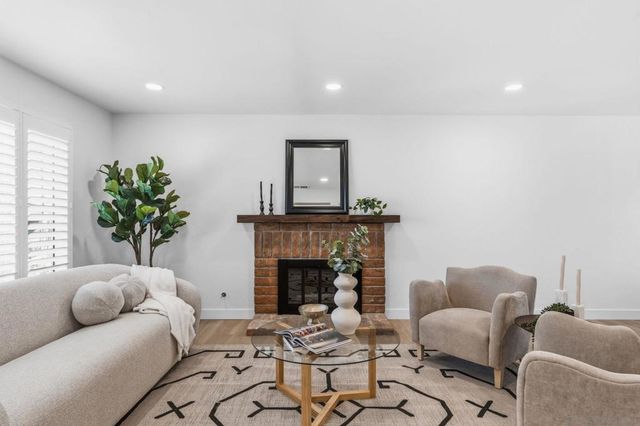 4614 La Cuenta Dr., San Diego, CA 92124