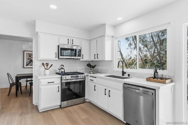 4614 La Cuenta Dr., San Diego, CA 92124