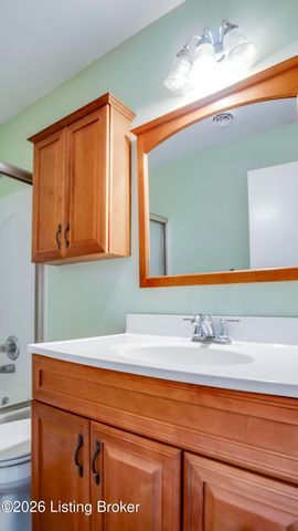 1040 Cherokee Rd APT E5, Louisville, KY 40204