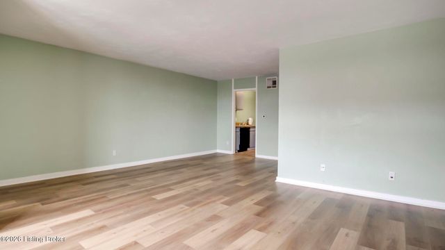 1040 Cherokee Rd APT E5, Louisville, KY 40204