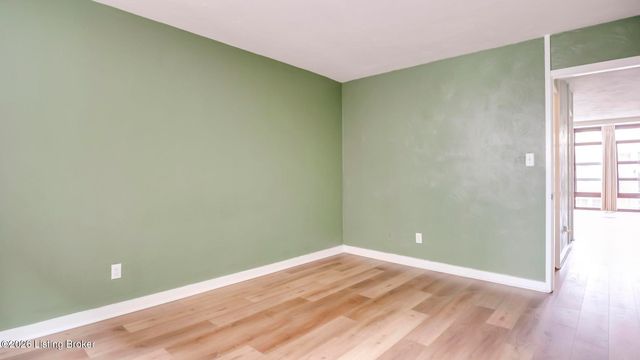 1040 Cherokee Rd APT E5, Louisville, KY 40204