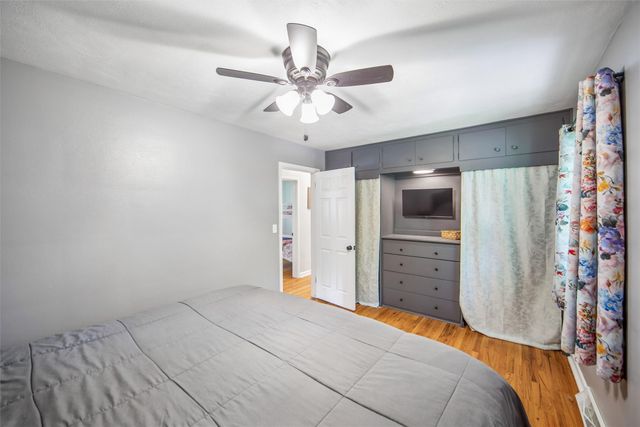 3432 Eastwood Drive, Des Moines, IA 50317