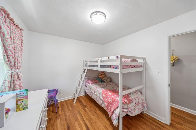 3432 Eastwood Drive, Des Moines, IA 50317