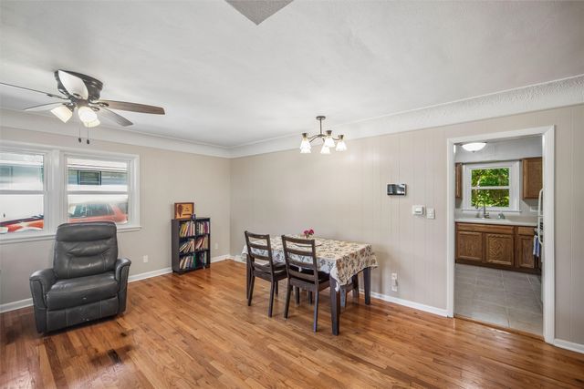 3432 Eastwood Drive, Des Moines, IA 50317