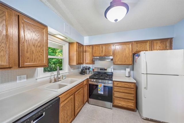 3432 Eastwood Drive, Des Moines, IA 50317