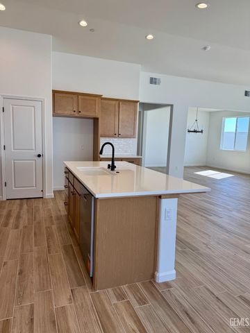 2123 Ransford, Bakersfield, CA 93311