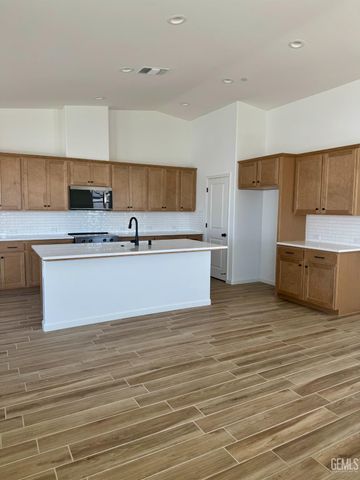 2123 Ransford, Bakersfield, CA 93311