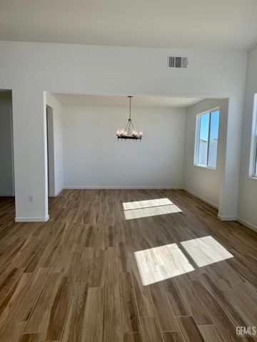 2123 Ransford, Bakersfield, CA 93311