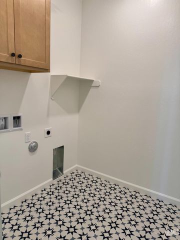 2123 Ransford, Bakersfield, CA 93311