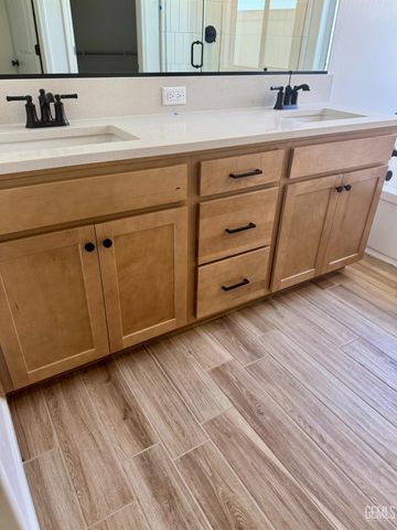 2123 Ransford, Bakersfield, CA 93311