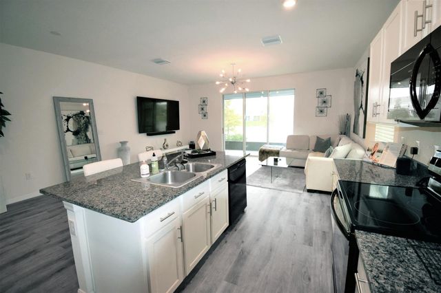 8644 FALLING BLUE PLACE, Riverview, FL 33578
