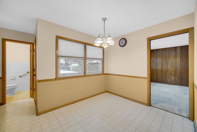 9620 S Keeler Avenue S, Oak Lawn, IL 60453