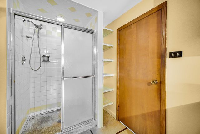 9620 S Keeler Avenue S, Oak Lawn, IL 60453