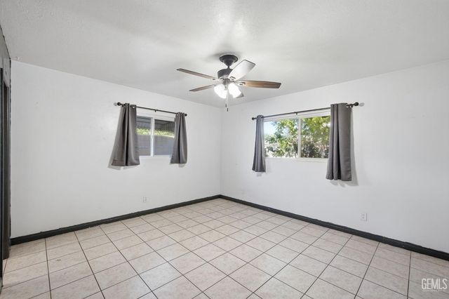 923 Devore Avenue, Bakersfield, CA 93308