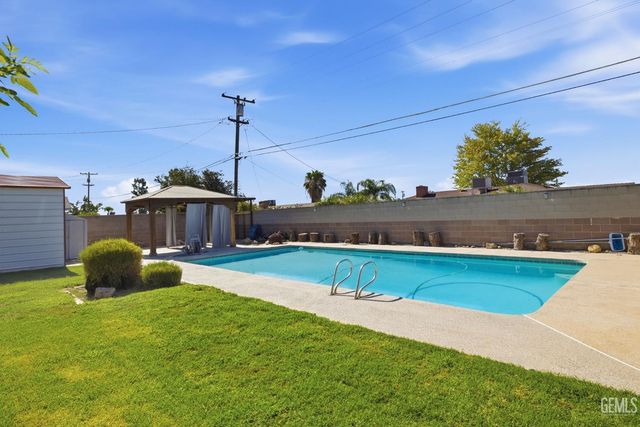 923 Devore Avenue, Bakersfield, CA 93308