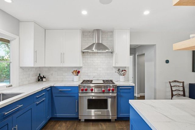 624 Tomi Lea Street, Los Altos, CA 94022