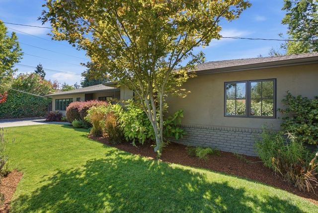 624 Tomi Lea Street, Los Altos, CA 94022