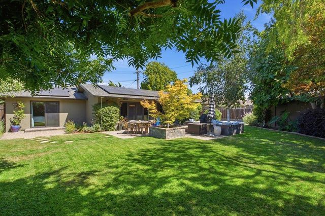 624 Tomi Lea Street, Los Altos, CA 94022