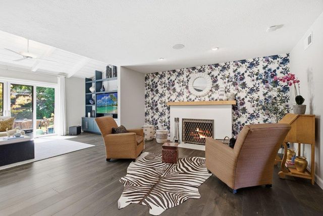 624 Tomi Lea Street, Los Altos, CA 94022