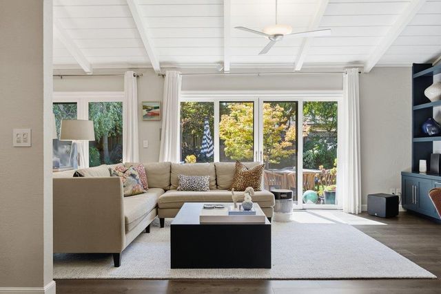 624 Tomi Lea Street, Los Altos, CA 94022