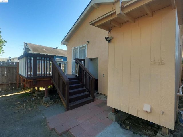 528 S 29th Street, Richmond, CA 94804