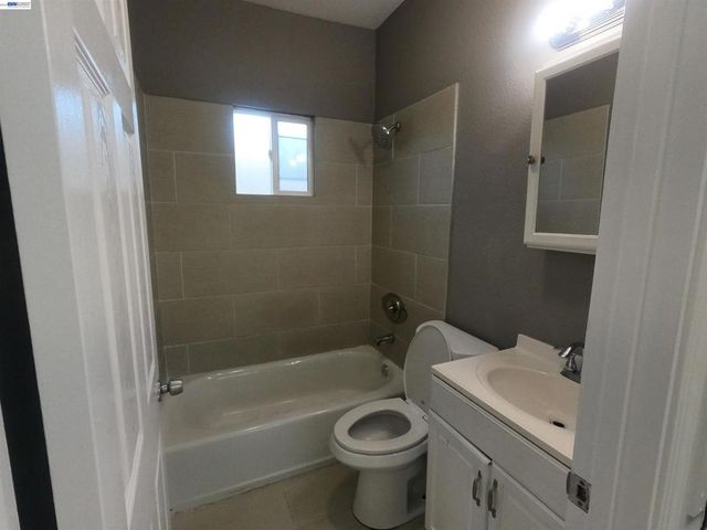 528 S 29th Street, Richmond, CA 94804
