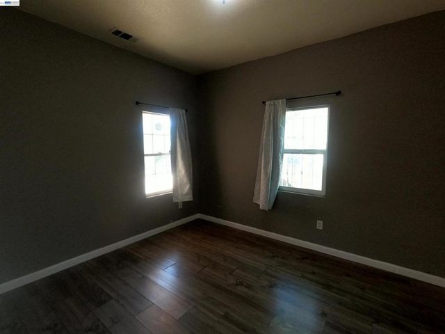 528 S 29th Street, Richmond, CA 94804