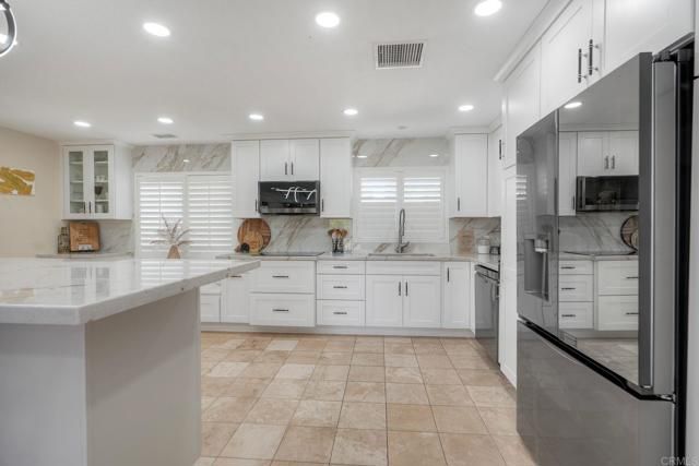 10629 Meadow Glen Way E, Escondido, CA 92026