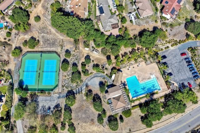 10629 Meadow Glen Way E, Escondido, CA 92026