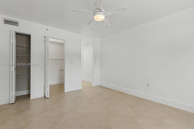 445 SW 11th St 102, Miami, FL 33130