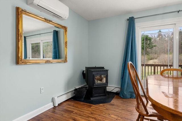 55 Brookfield Rd, Brimfield, MA 01010