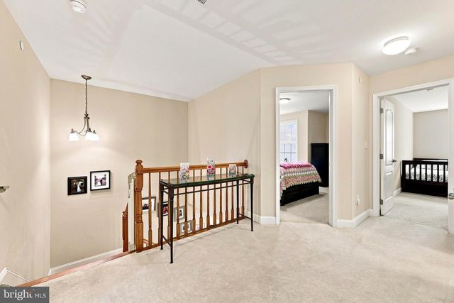 244 CLERMONT DR, Newtown Square, PA 19073
