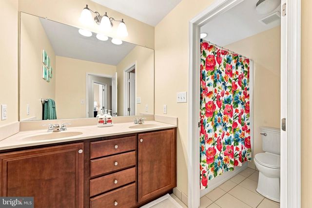 244 CLERMONT DR, Newtown Square, PA 19073
