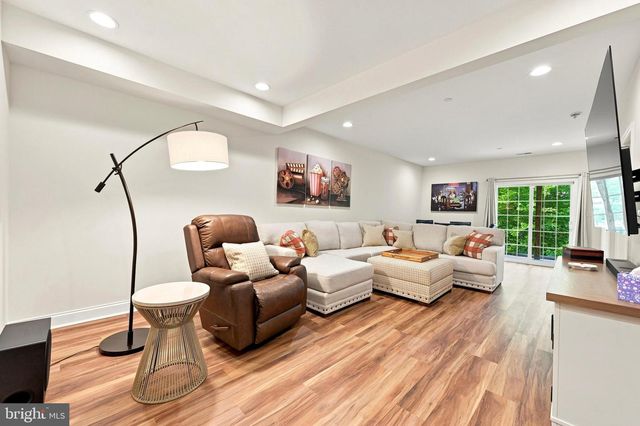 244 CLERMONT DR, Newtown Square, PA 19073