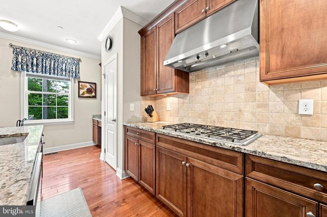 244 CLERMONT DR, Newtown Square, PA 19073